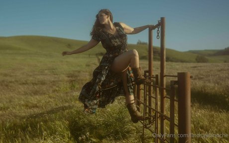 Lindsay Geektron modèle hd archive