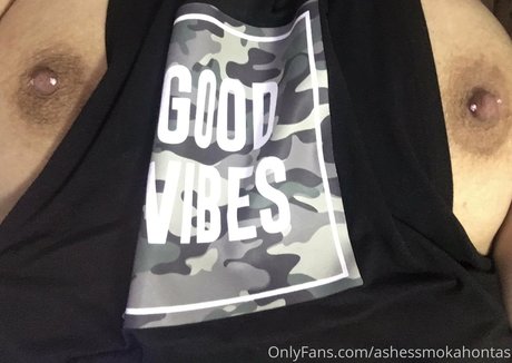 ashessmokahontas modèle de sexe archive