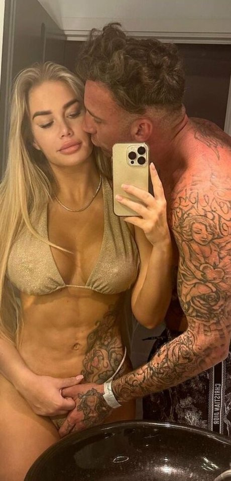 Justyna Zdolinska star du porno de haute qualité galeries