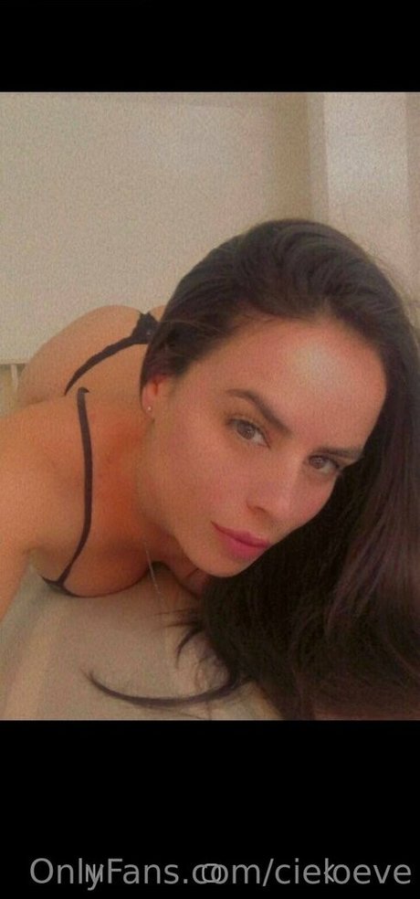 cieloeve modèle chaud photos