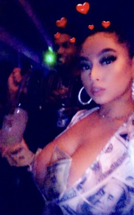 Thestarvasquez actrice libre collection