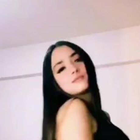 Brenda Bedolla actrice adulte photos