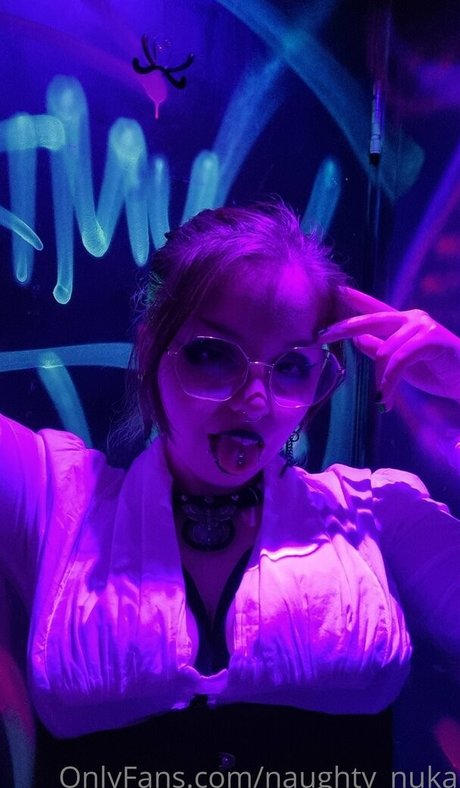 naughty nuka modèle porno collection