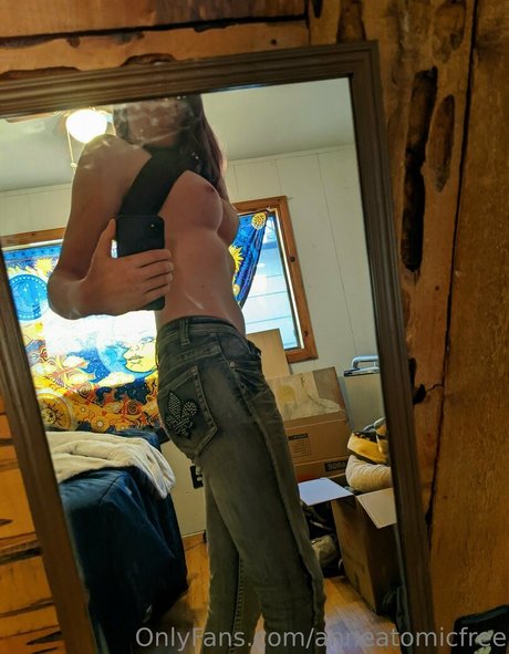 anneatomicfree star du porno de haute qualité photo