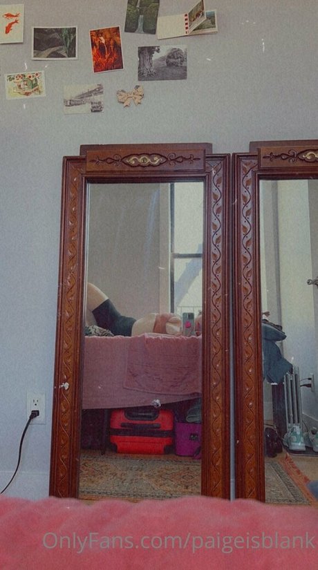 paigeisblank mannequin photo