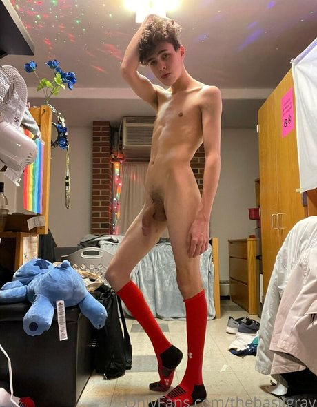 basilgray star du porno chaud img