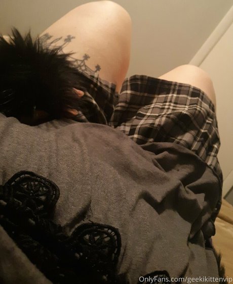 geekikittenvip belle actrice des photos