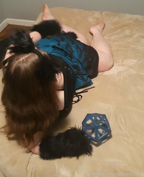 geekikittenvip actrice chaude collection