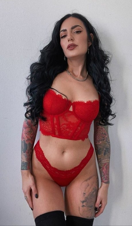 Lila Fanego nus de stars du porno galeries