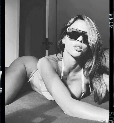 stalmeida modèle gratuit des photos