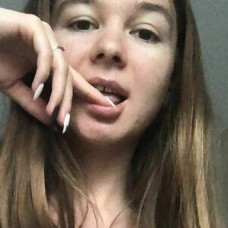 Stefani Kaleesy star du sexe archive