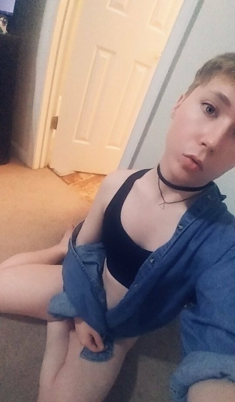 embitss sexe star photo