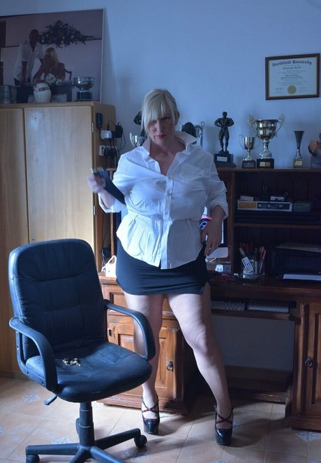 melodycharm1 actrice nue collection