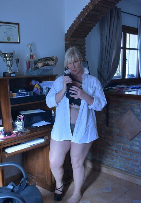 melodycharm1 actrice sexy des photos