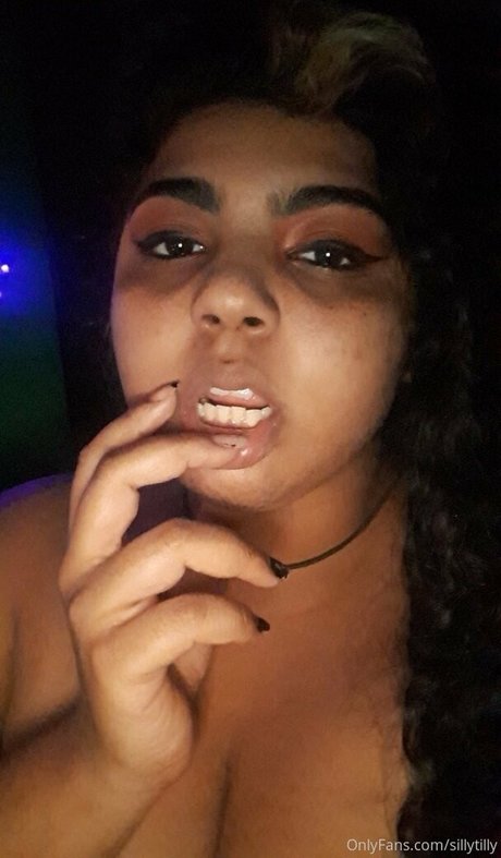 sillytilly modèle magnifique photo