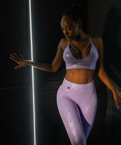 Bermudez Cortes modèle chaud collection