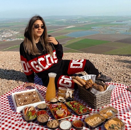 Meshi Malka actrice xxx archive