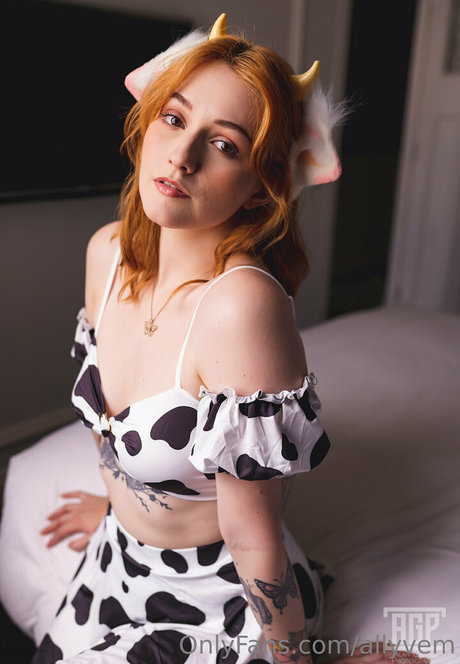 allyvem actrice xxx image