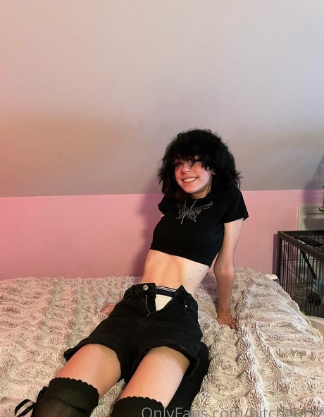 bitchgutzz actrice artistique images