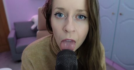 Tea Time Tingles ASMR jolie star du porno des photos