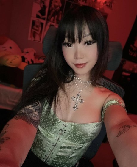 influenceur des médias sociaux onlyfans xxx gratuit photos