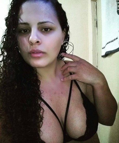 Rafaela modèle nu photos