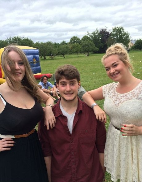 Maton Twins étoile érotique des photos