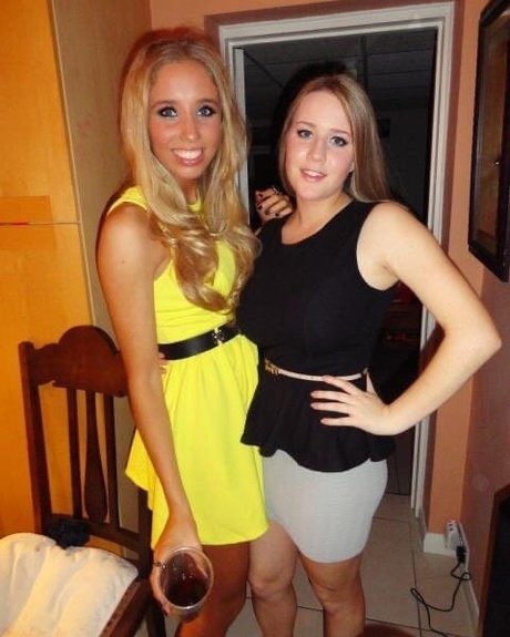 Maton Twins étoile nue galeries