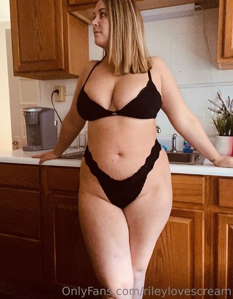 RileyLovesCream actrice de sexe photo