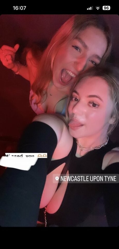 Hollie H sexe star img