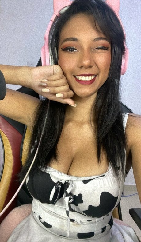 visage blond uniquementfans meilleur art images