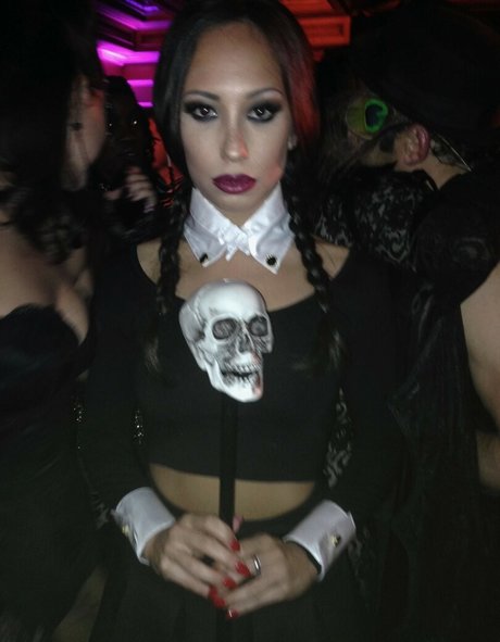 Cheryl Burke modèle artistique img