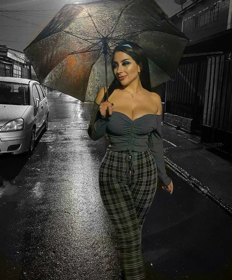 Vai Monroe modèle xxx collection