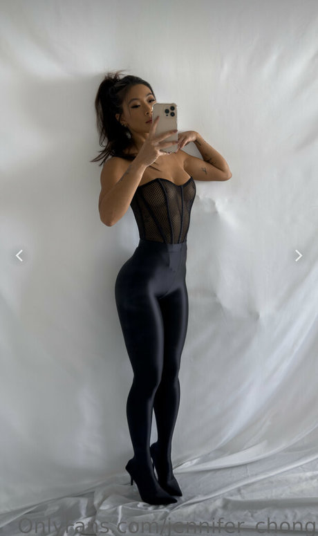 Jennifer Chong modèle chaud archive