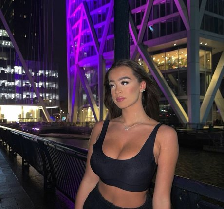 Camille Kathleen Bennetton modèle magnifique photos