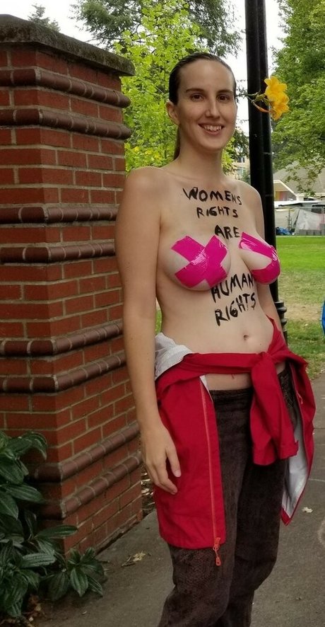 ébène maigre onlyfans meilleur sympa image