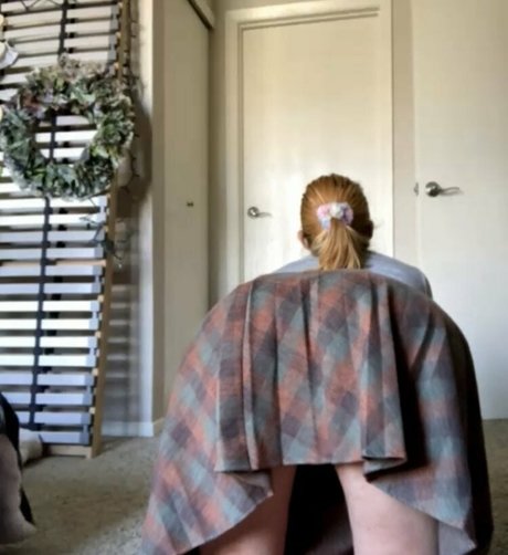 seeceeceefreebie star exclusive photos