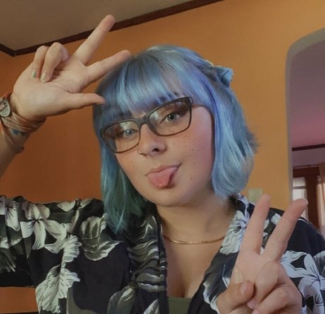 belle-fille onlyfans art supérieur des photos