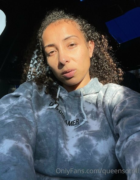 QueenSoTrill star du porno hd collection