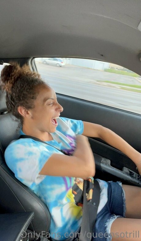 QueenSoTrill actrice chaude galerie