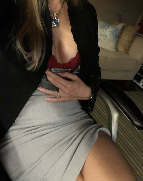 Office Sluts modèle xxx galeries