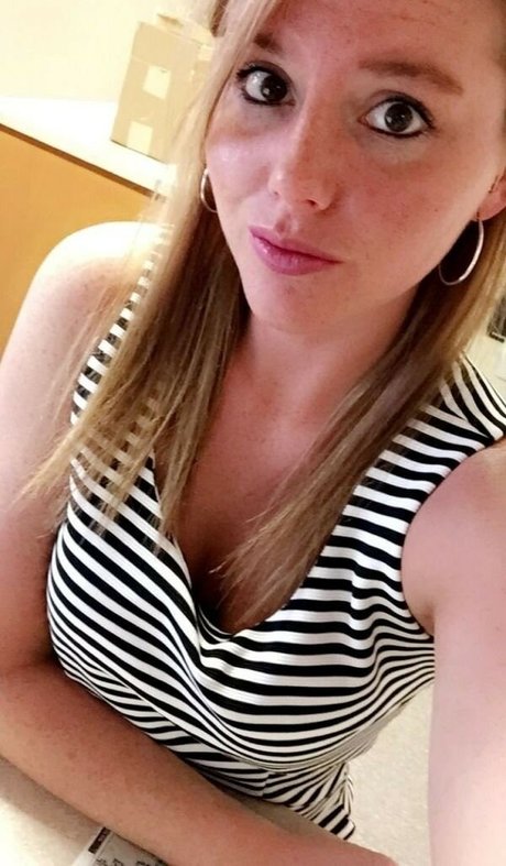 Office Sluts nus star du porno collection