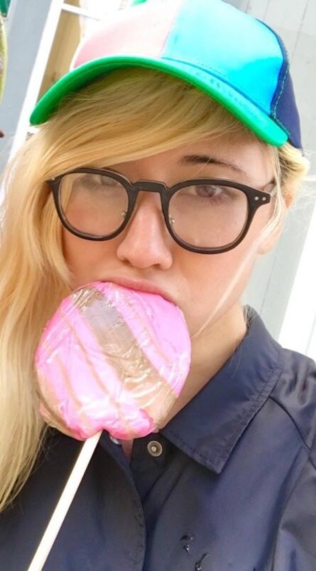 Sinneddonut star du porno parfaite archive