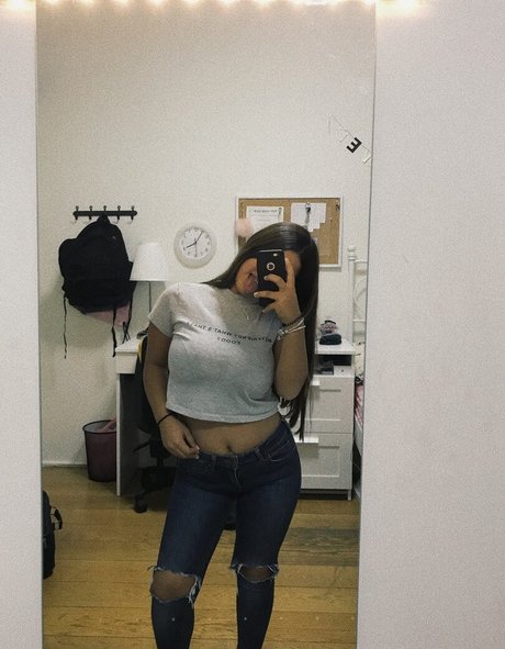 Gal Haitin étoile érotique image