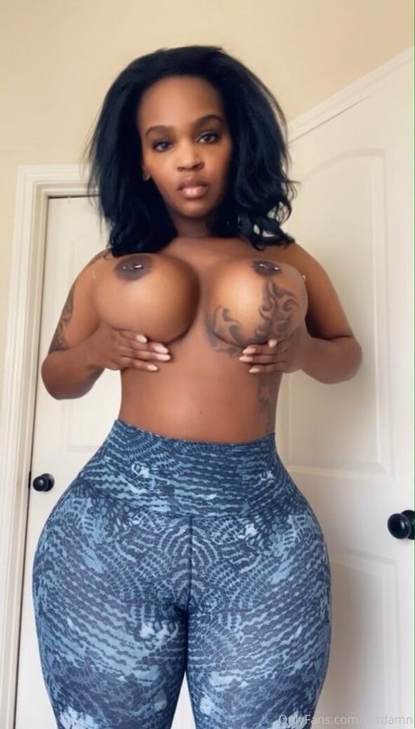 msdamn modèle xxx photos