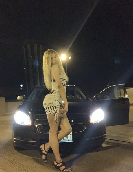 ravenbabe actrice sexy img