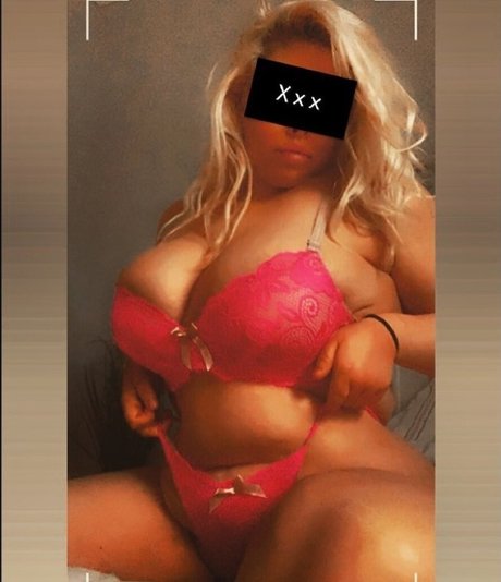 Susannah Elizabeth modèle sexy des photos