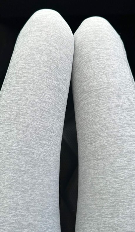 lilyy yk modèle de sexe photo