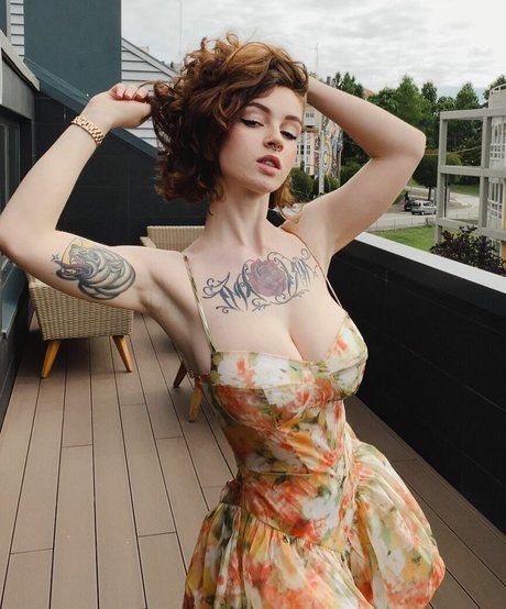 Sathira beau modèle image