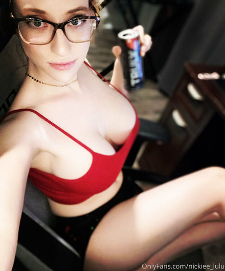 Nickiee Lulu actrice parfaite images